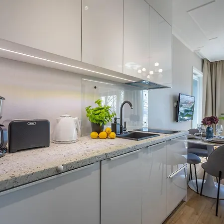 Jachtowa Mit Terrasse Auf Usedom By Interhome * 斯维诺乌伊希切