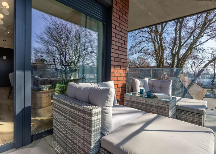 Jachtowa Mit Terrasse Auf Usedom By Interhome 斯维诺乌伊希切